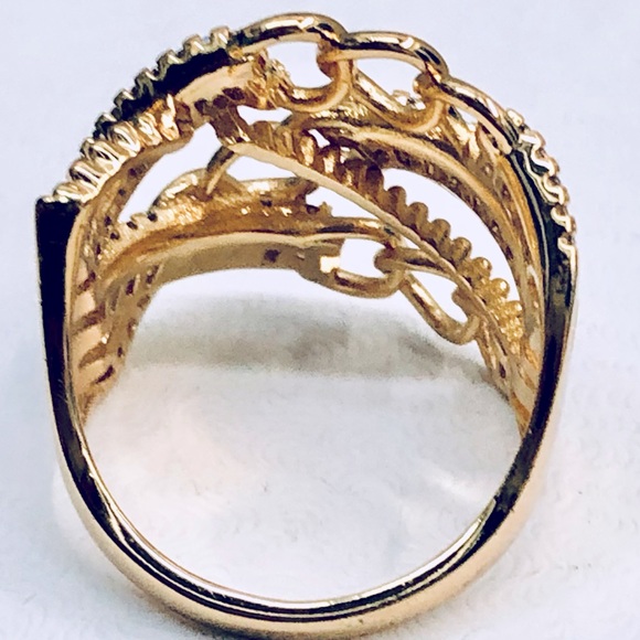 Intricate and original Goldtone Ring - Picture 5 of 5